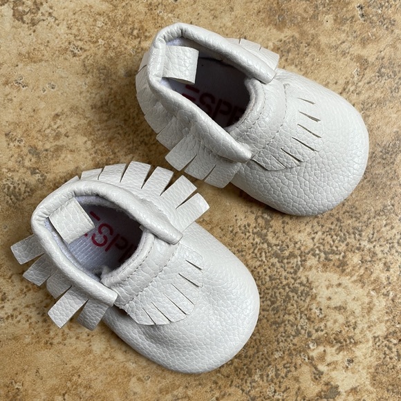 Esprit white moccasins with fringe for baby 0 to 6 months - Picture 2 of 5